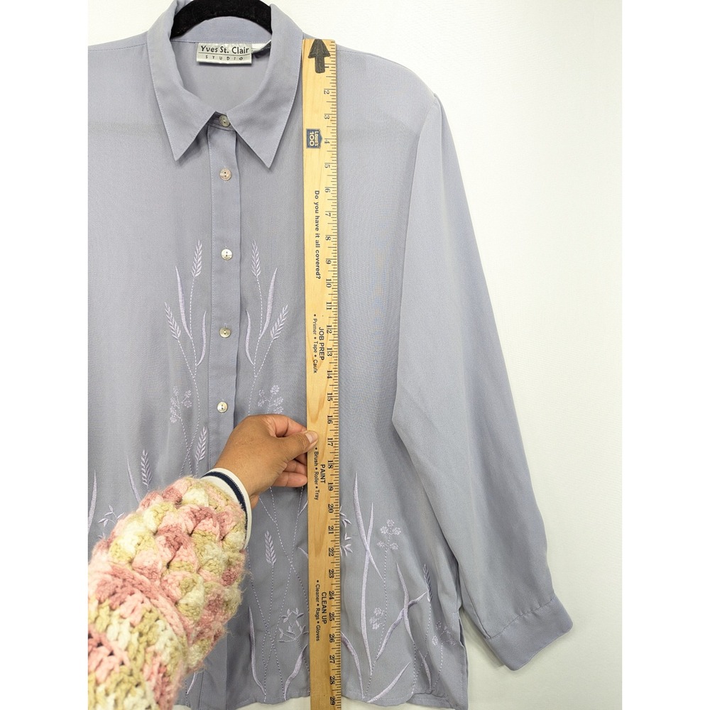 Yves St. Clair Studio Vintage Lavender Embroidered Button Down Blouse Size 16 - Picture 4 of 10
